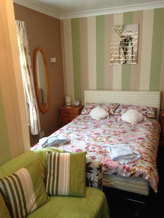 Copperfields Guest House Great Yarmouth Room photo
